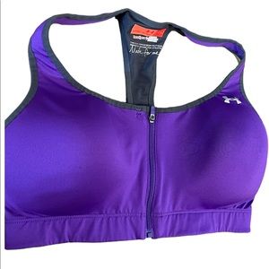 UNDER ARMOUR Padded Zipper front Sports Bra Size 36D